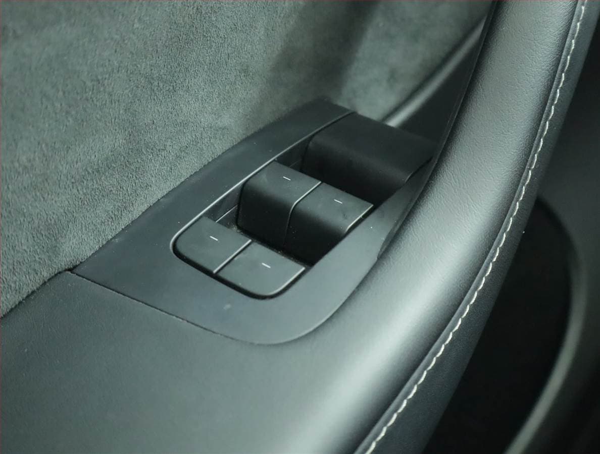 2022 Tesla MODEL Y - 16