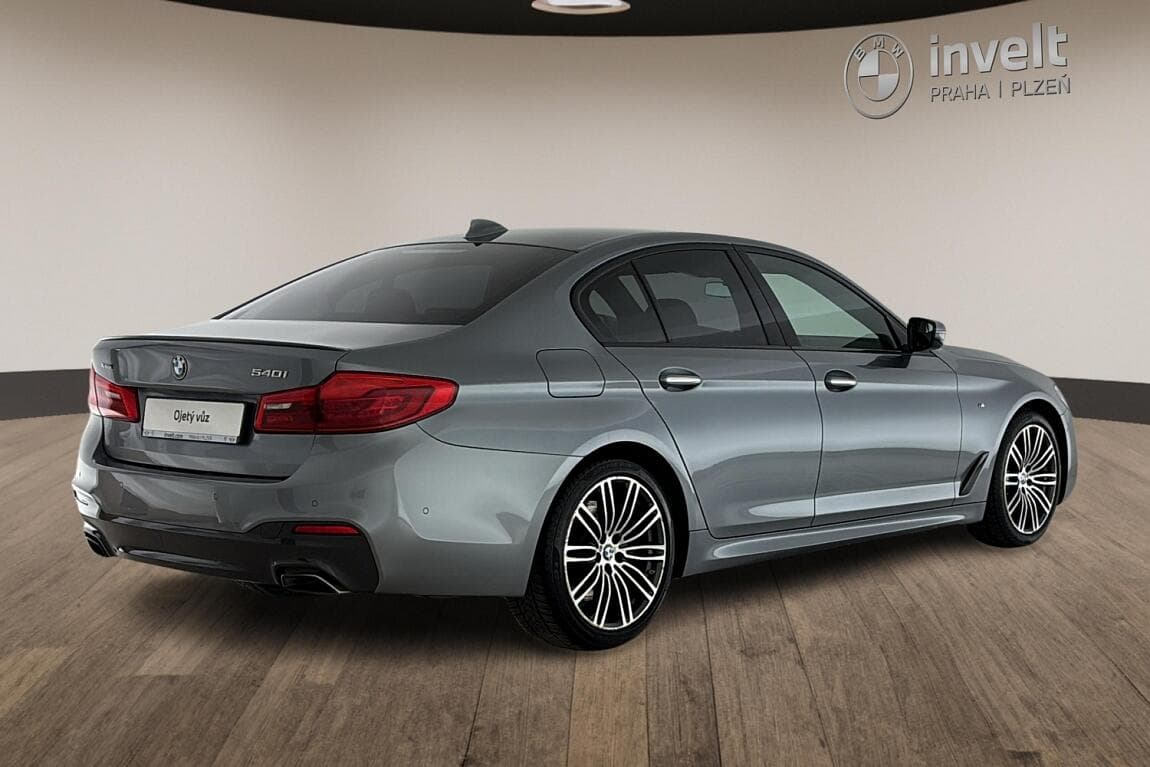 2017 BMW 5-SERIES - 3