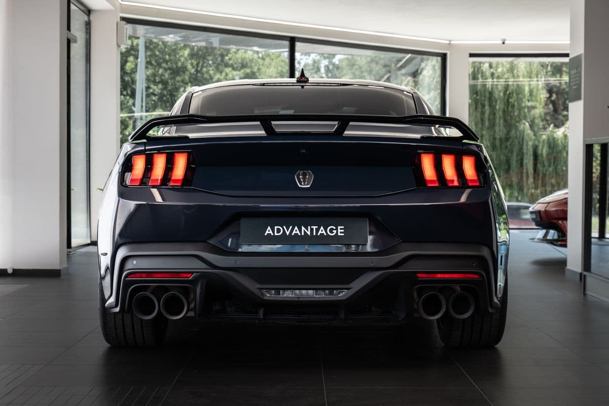 2025 Ford MUSTANG - 3