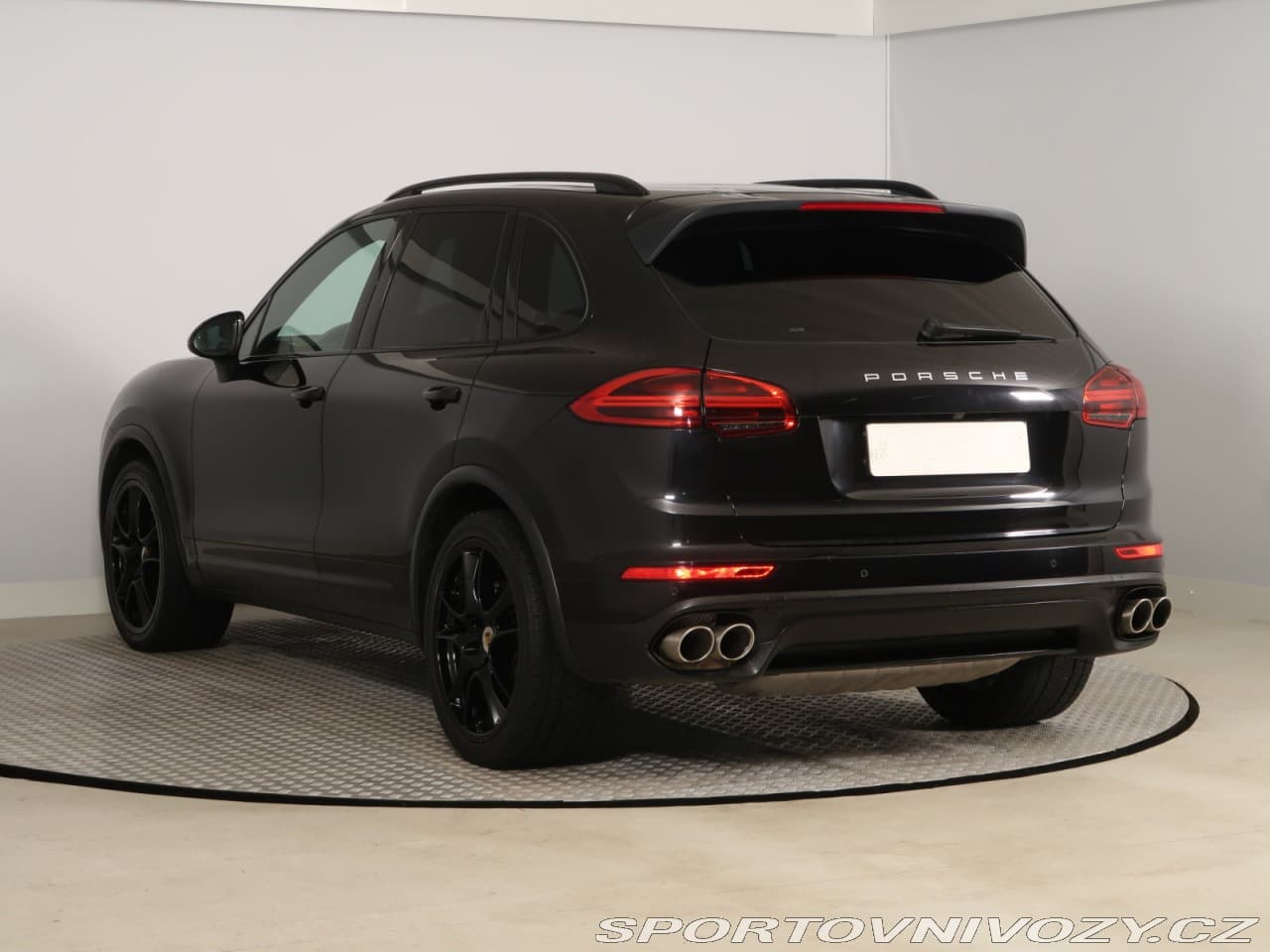 2016 Porsche CAYENNE - 4