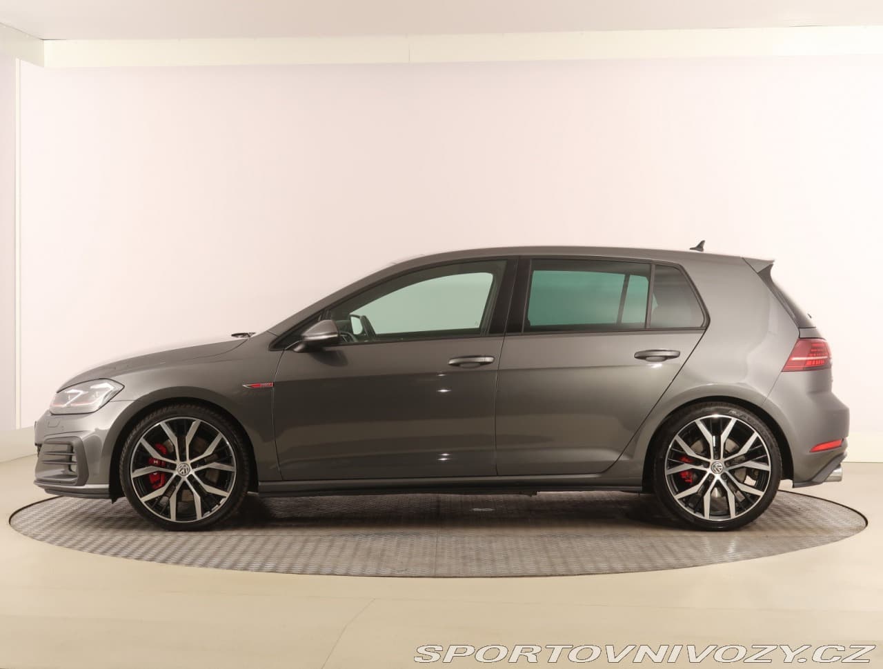 2019 Volkswagen GOLF - 3