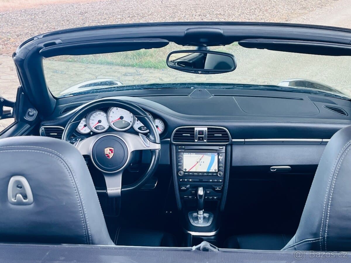 2009 Porsche 911 - 15