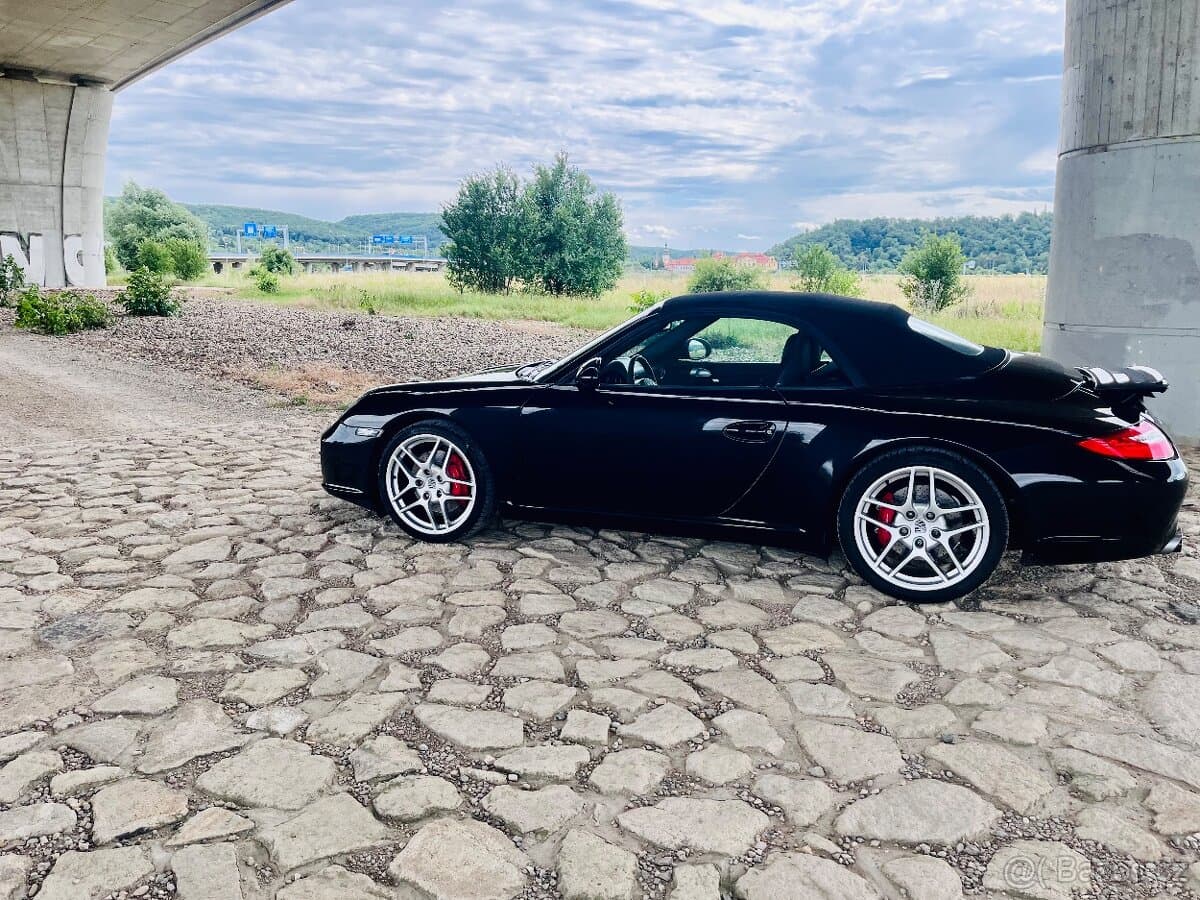 2009 Porsche 911 - 4