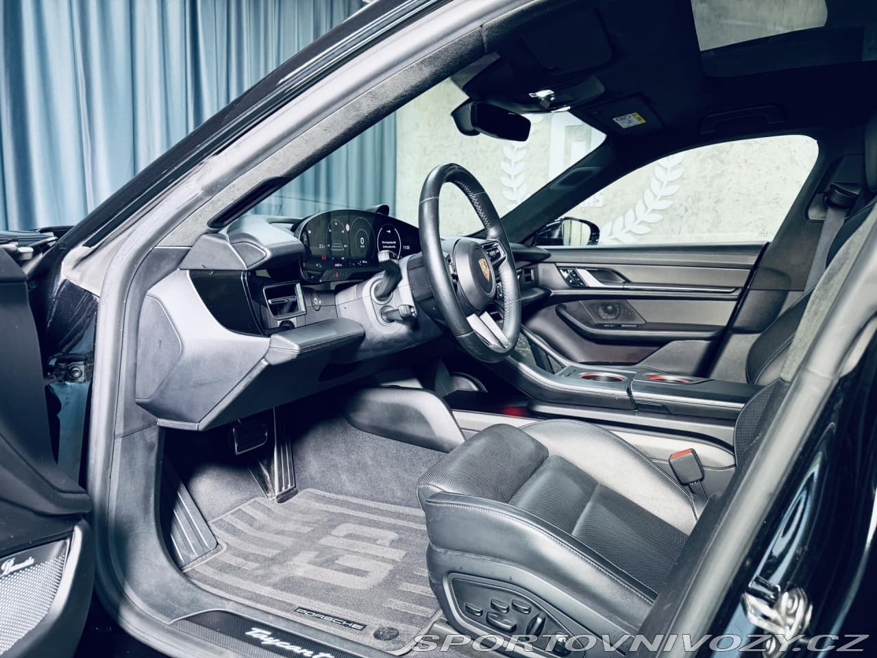 2020 Porsche TAYCAN - 16