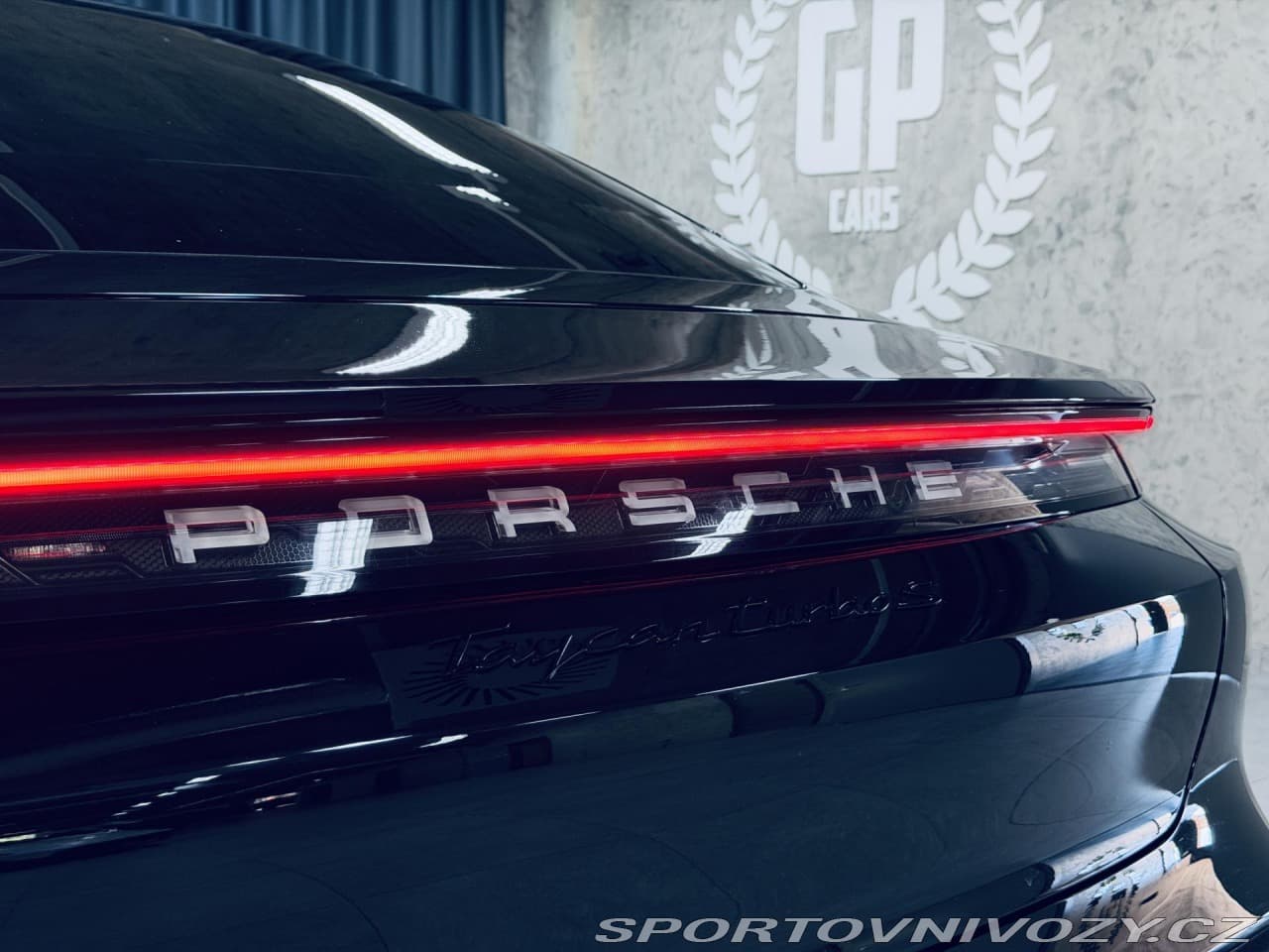 2020 Porsche TAYCAN - 9