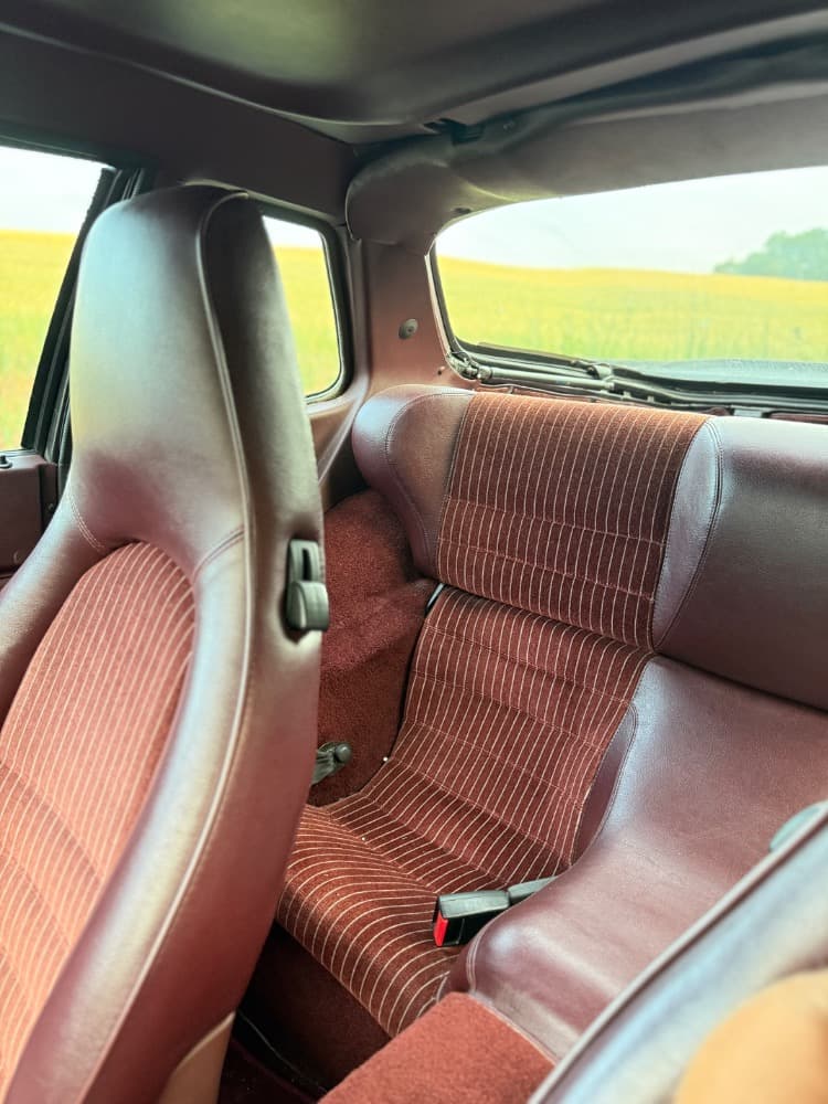 1986 Porsche 944 - 10
