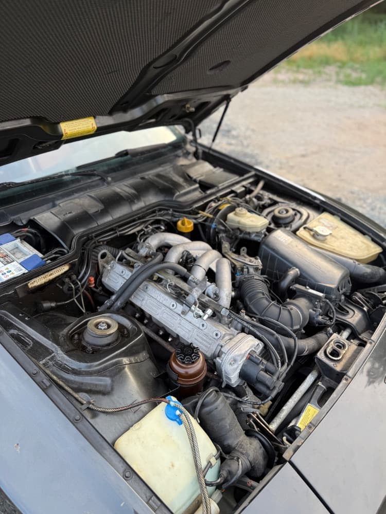 1986 Porsche 944 - 13