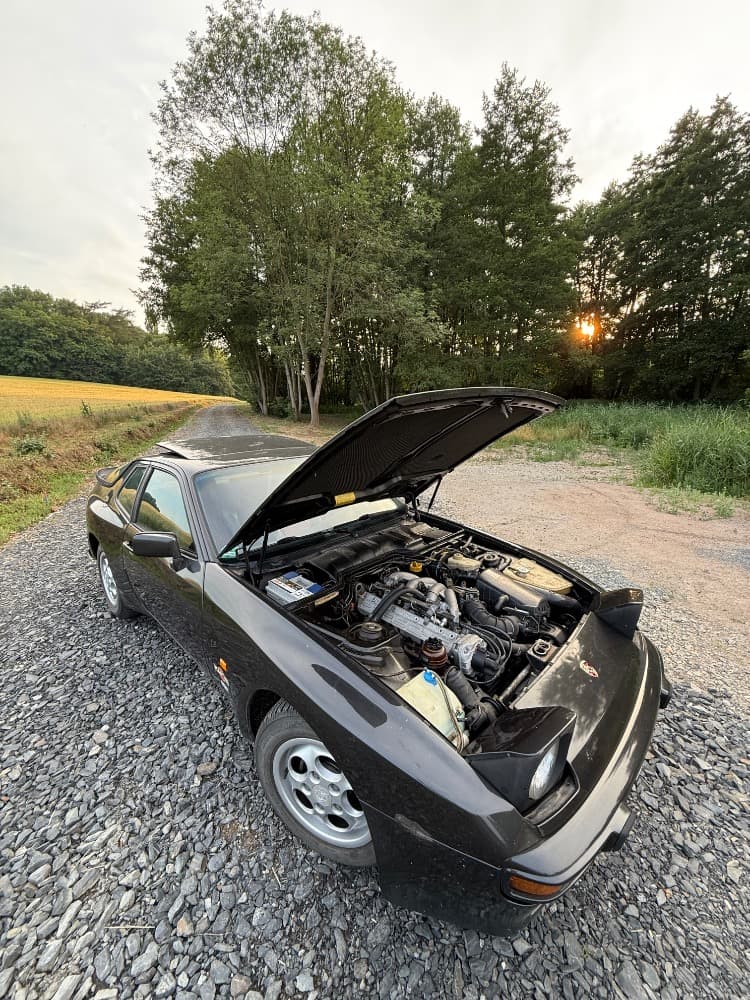 1986 Porsche 944 - 14