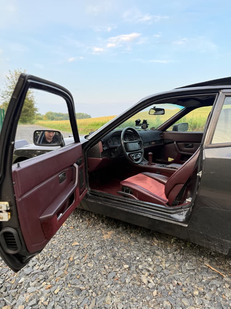 1986 Porsche 944 - 17