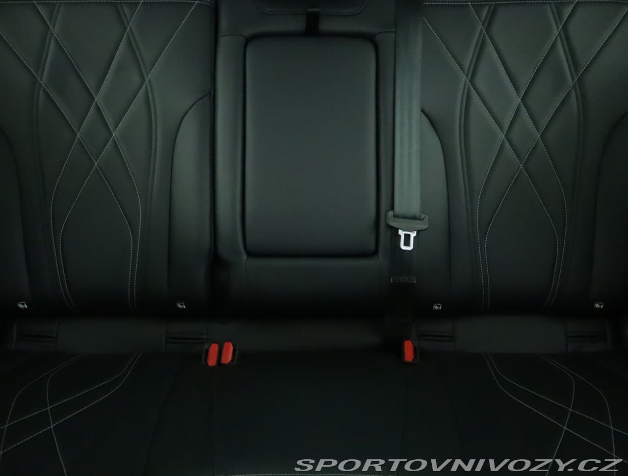 2021 Ford MUSTANG - 10