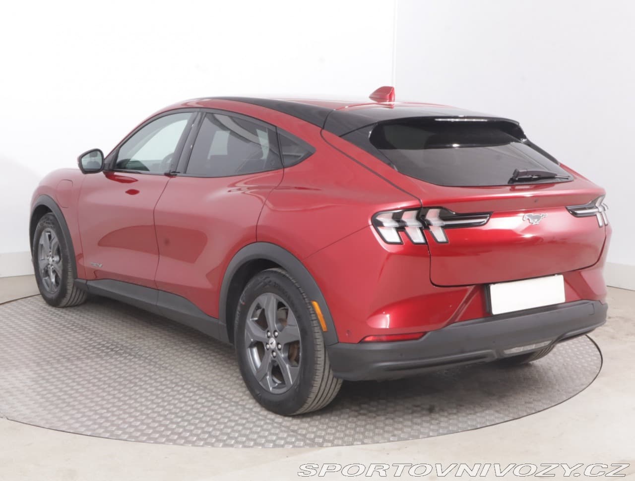 2021 Ford MUSTANG - 4