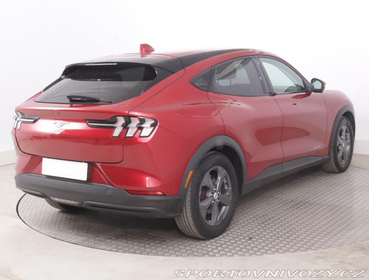 2021 Ford MUSTANG - 5