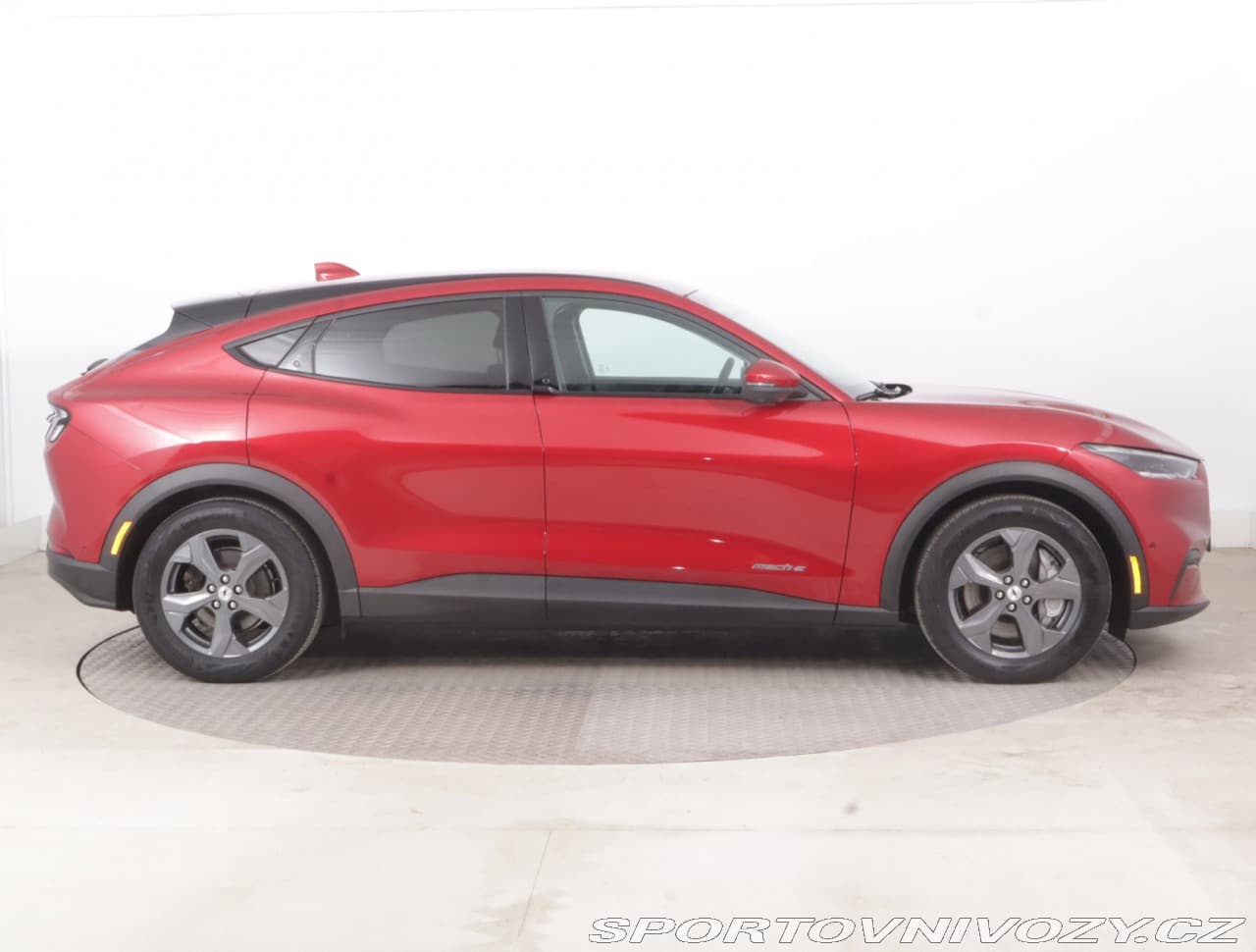 2021 Ford MUSTANG - 6