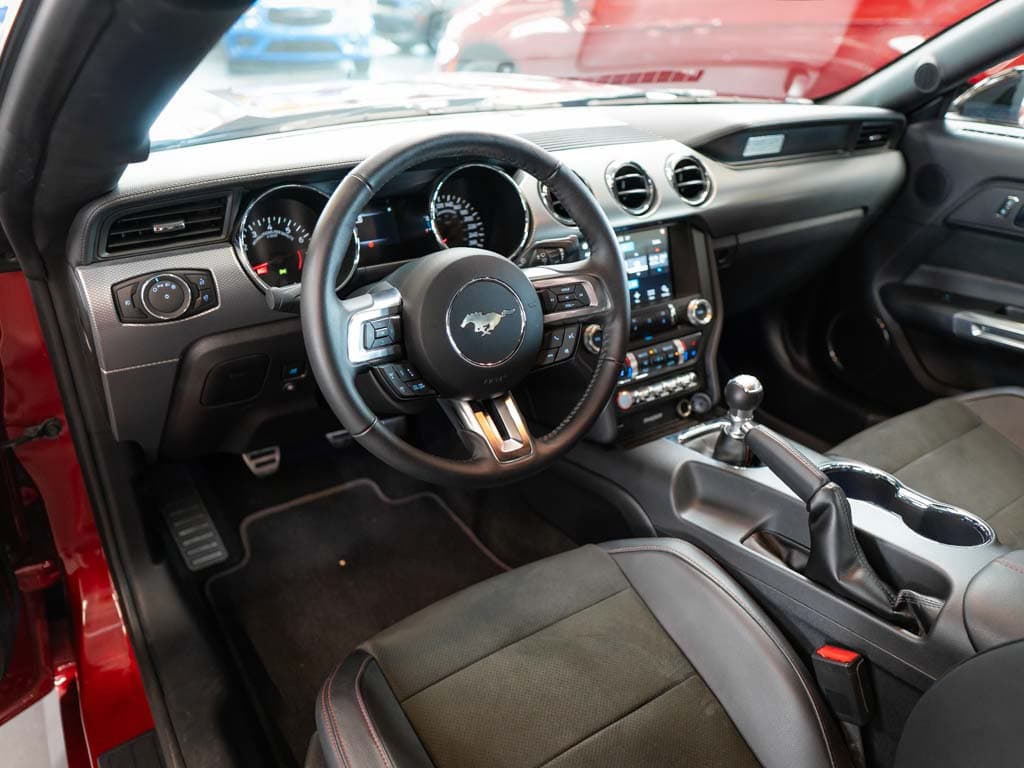2016 Ford MUSTANG - 11