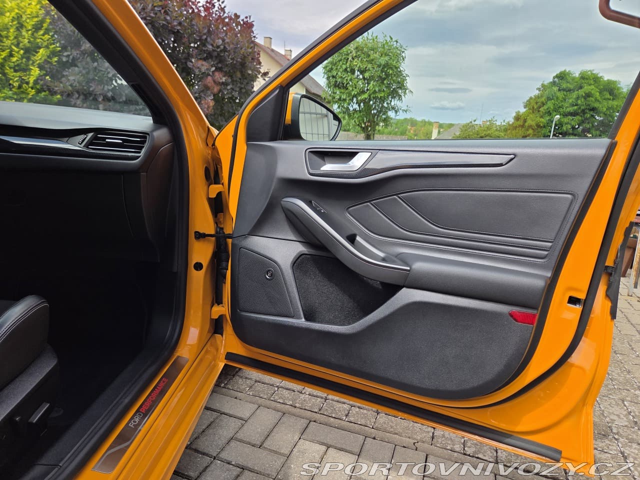 2000 Ford FOCUS - 12