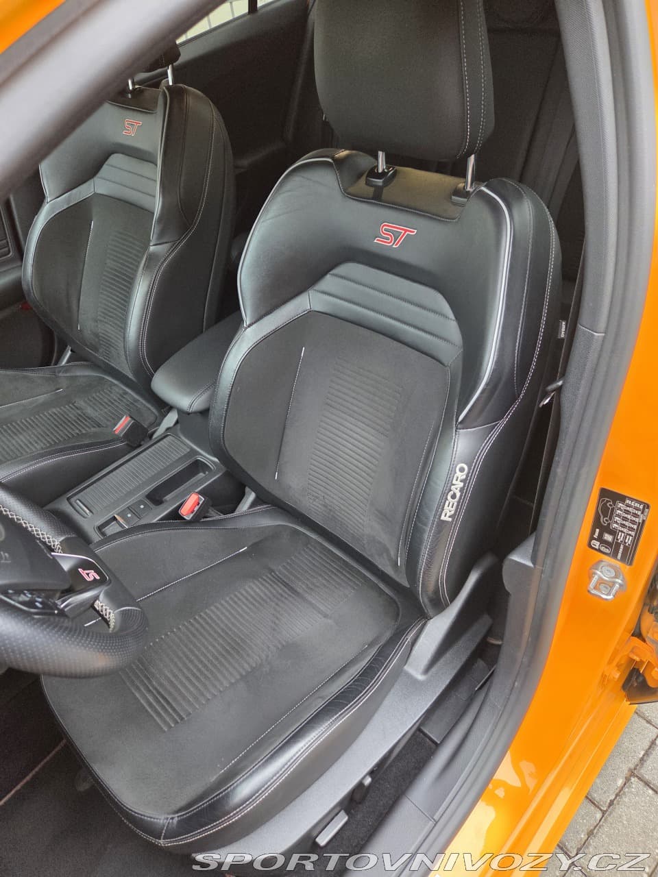 2000 Ford FOCUS - 14