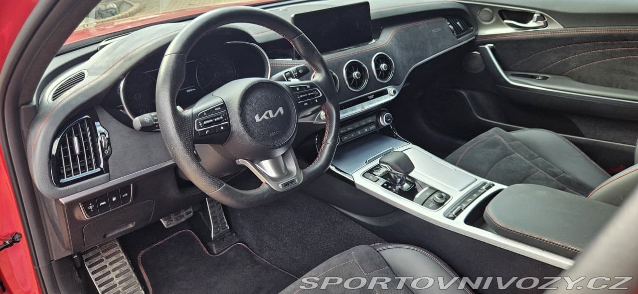 2022 Kia STINGER - 10