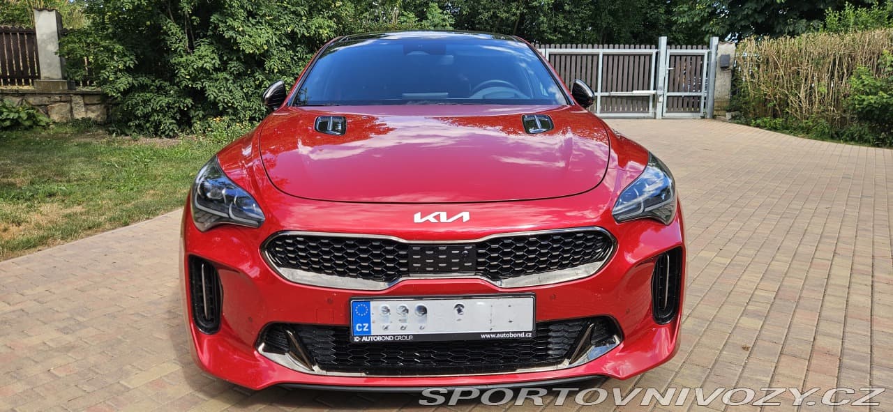 2022 Kia STINGER - 9