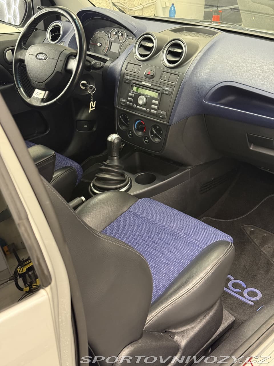 2006 Ford FIESTA - 11