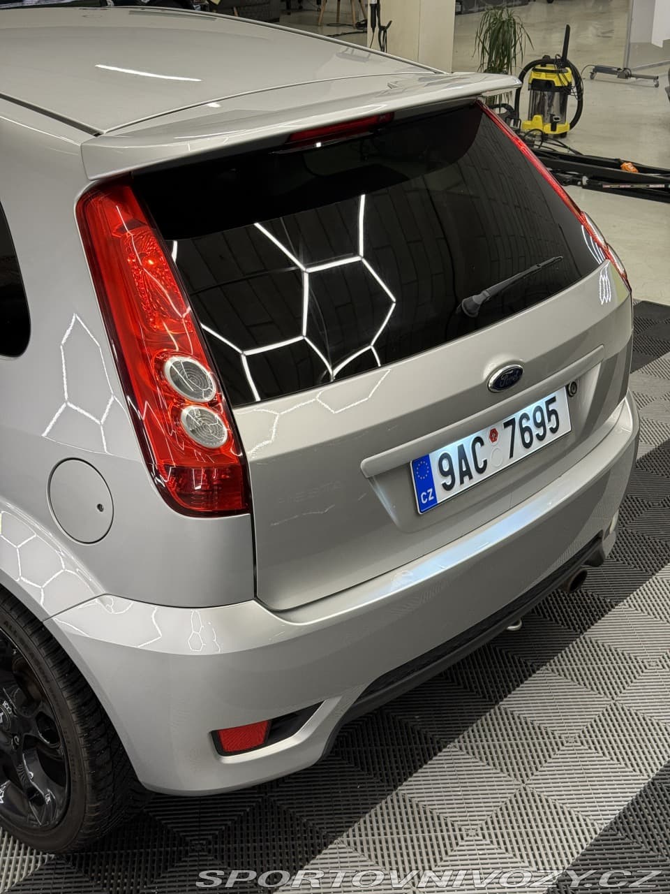2006 Ford FIESTA - 15