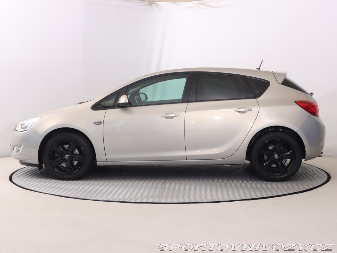 2010 Opel ASTRA - 3