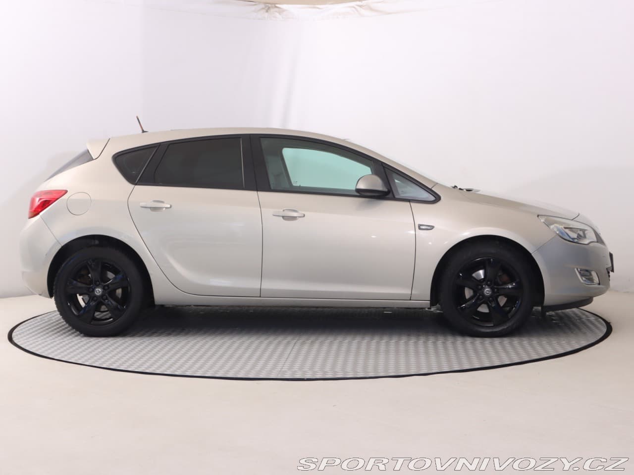 2010 Opel ASTRA - 6