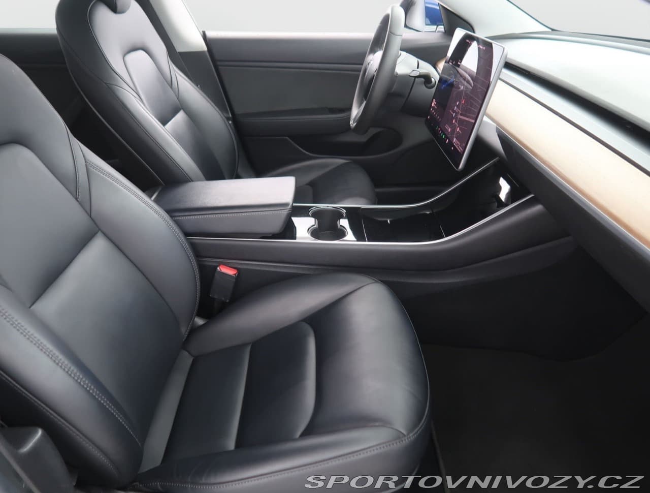 2019 Tesla MODEL 3 - 9