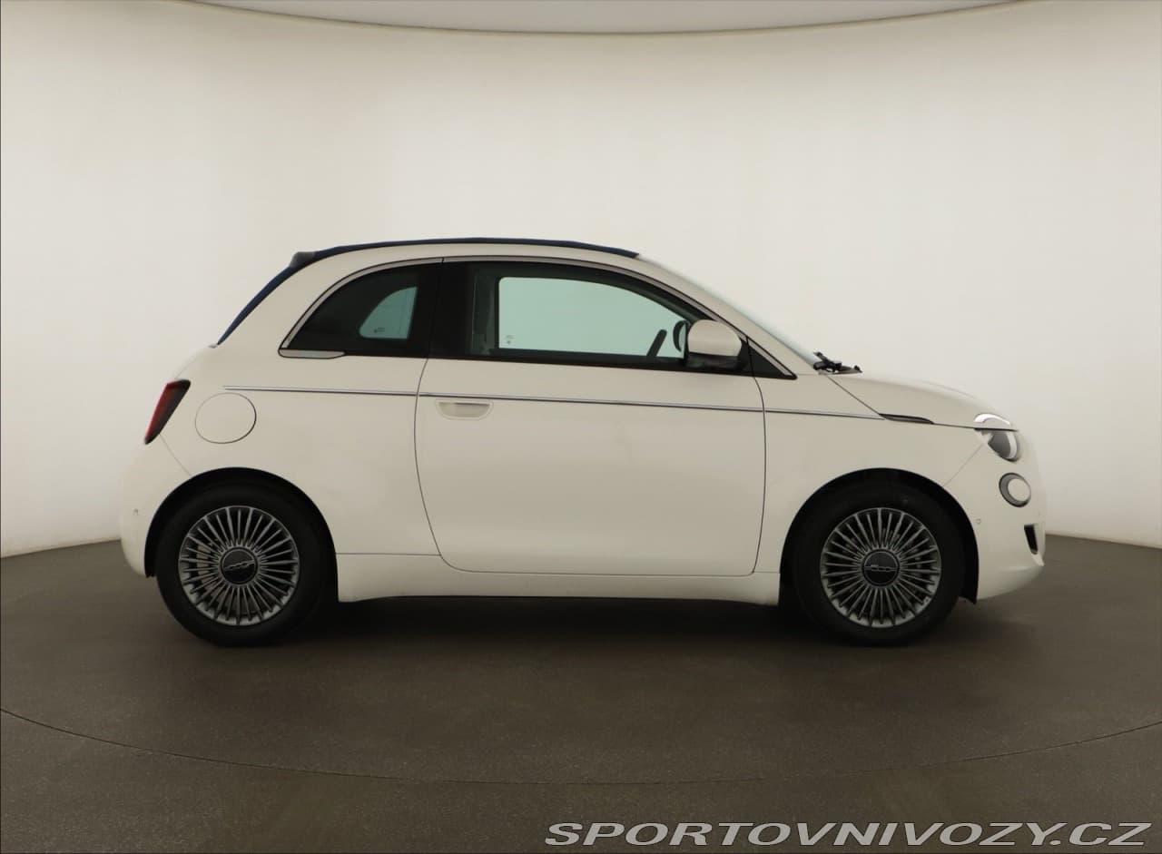 2022 Fiat 500 - 6