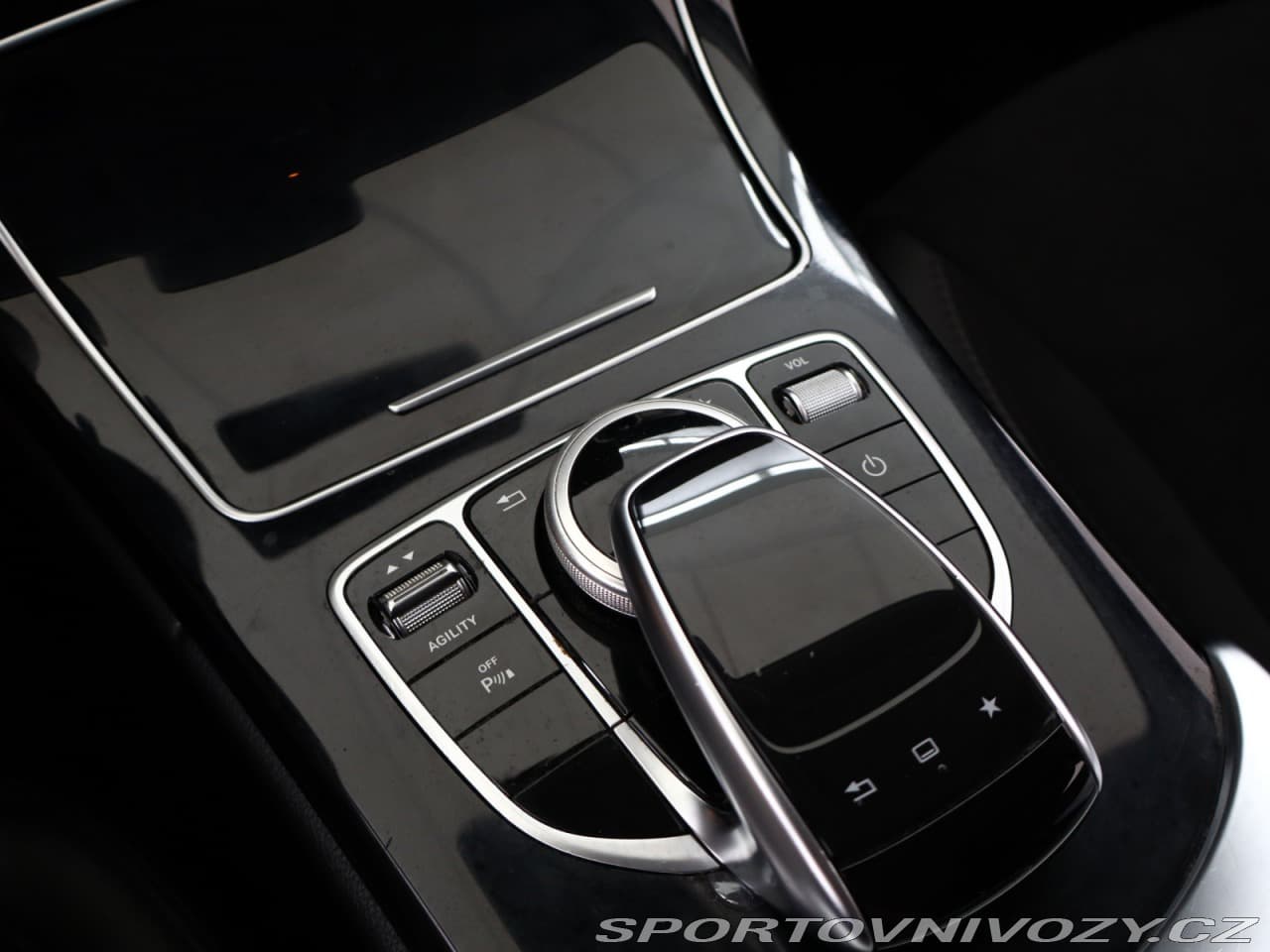 2015 Mercedes-Benz C-CLASS - 19