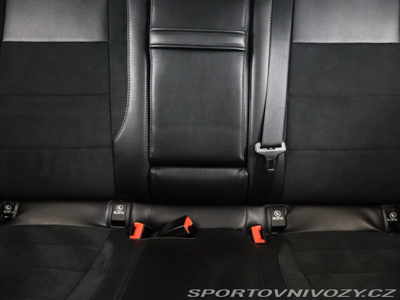 2015 Mercedes-Benz C-CLASS - 8