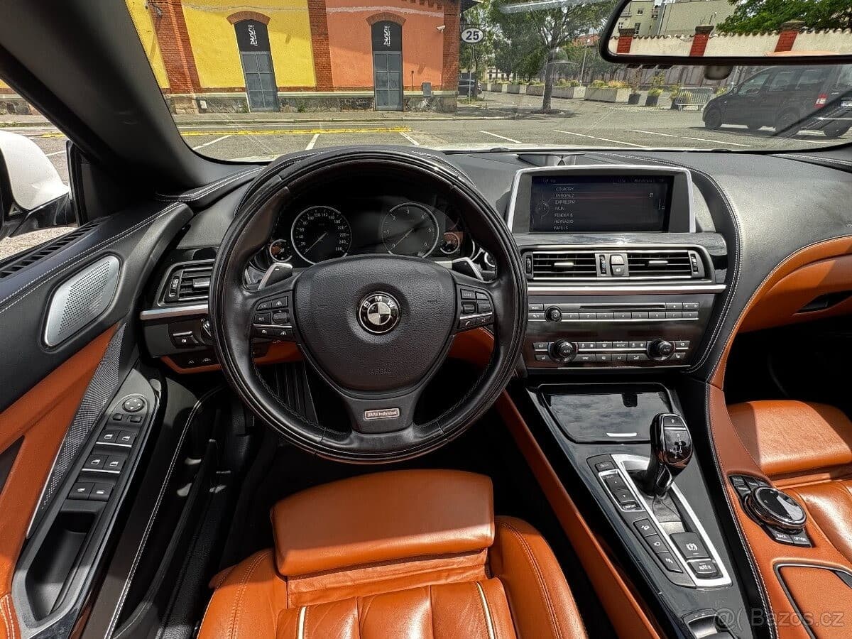 BMW 6-SERIES - 12