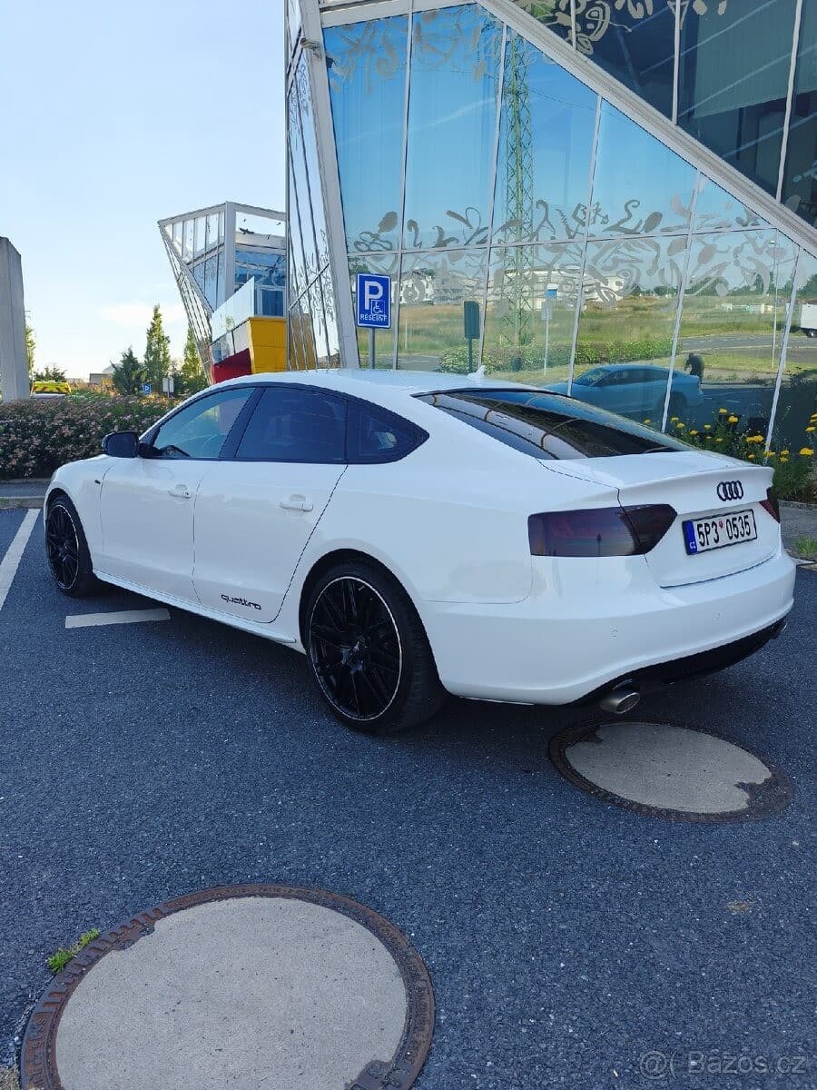 2010 Audi A5 - 11