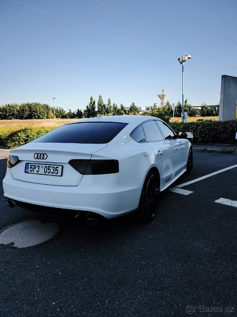 2010 Audi A5 - 14