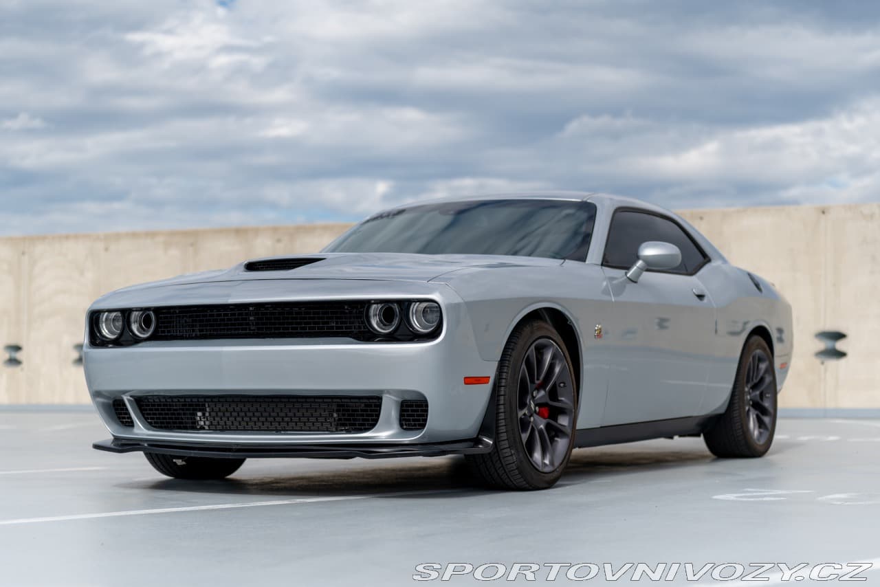 2020 Dodge CHALLENGER - 2