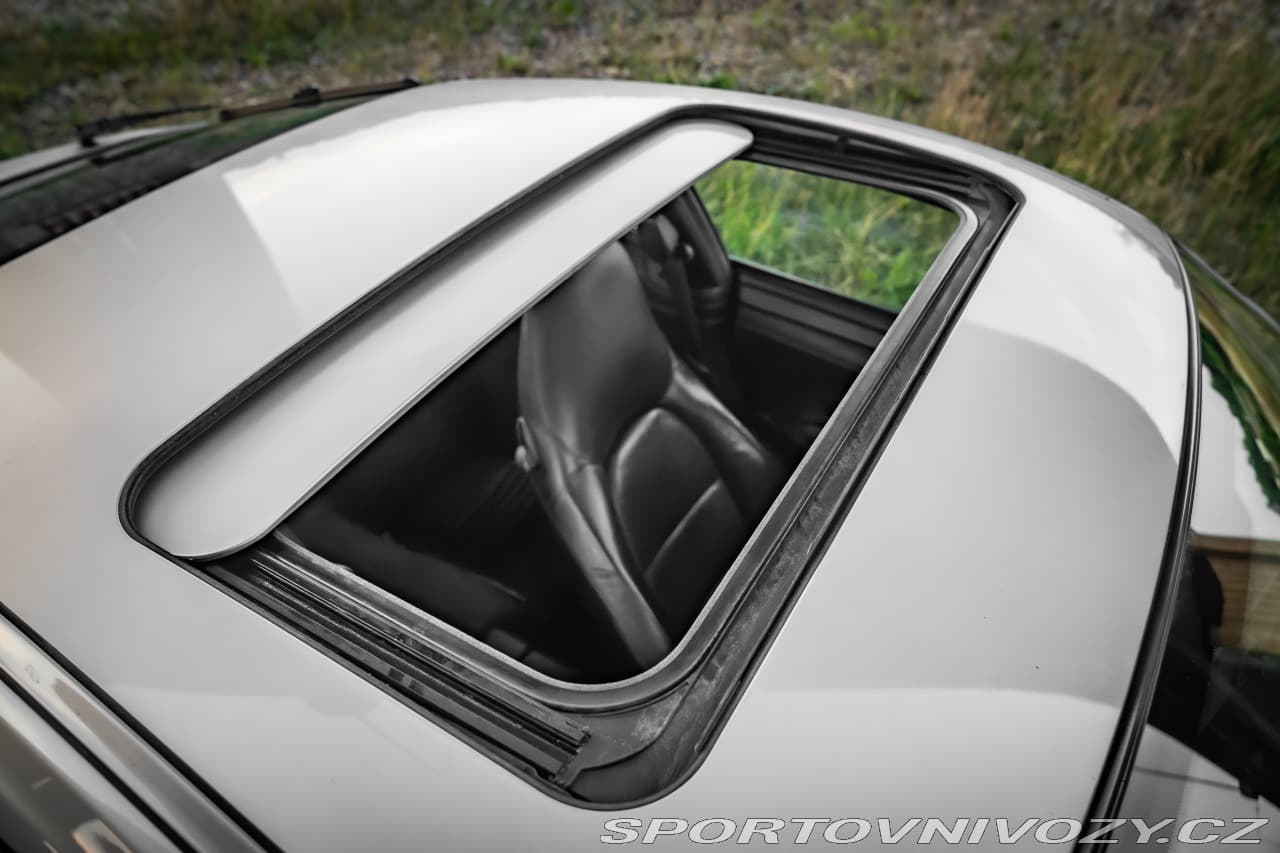 2001 Porsche 911 - 10