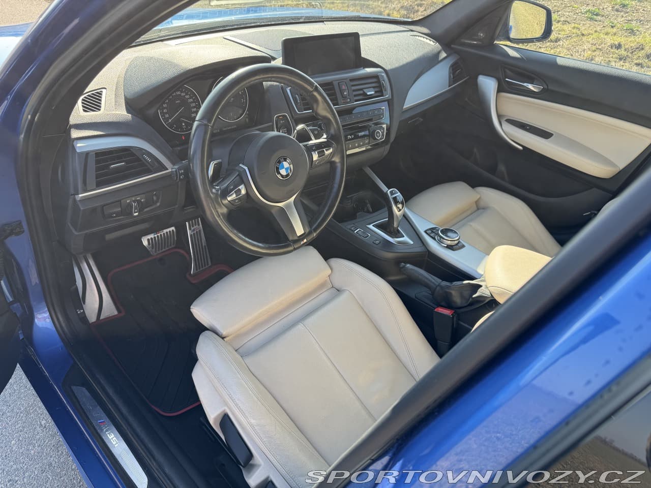 2015 BMW 1-SERIES - 11
