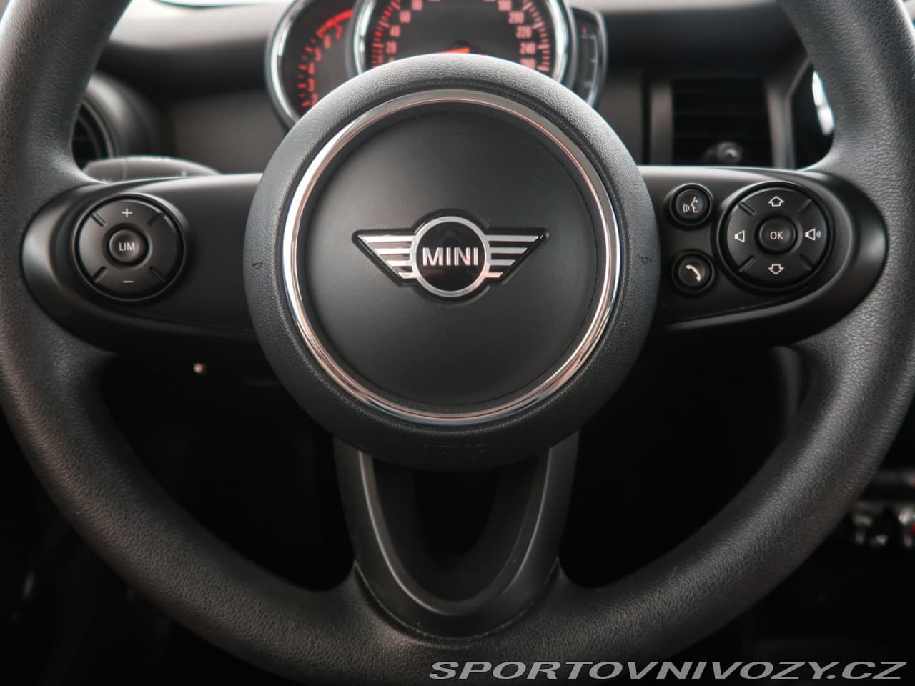 2019 Mini ONE - 13