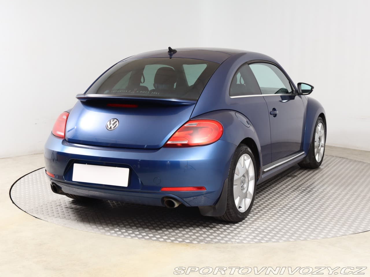2012 Volkswagen BEETLE - 5