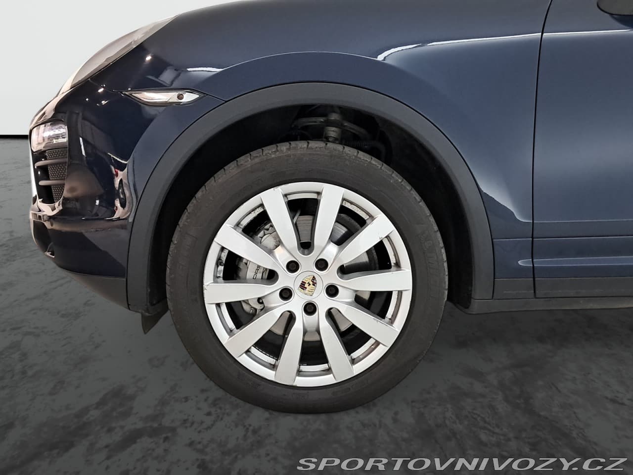 2011 Porsche CAYENNE - 15