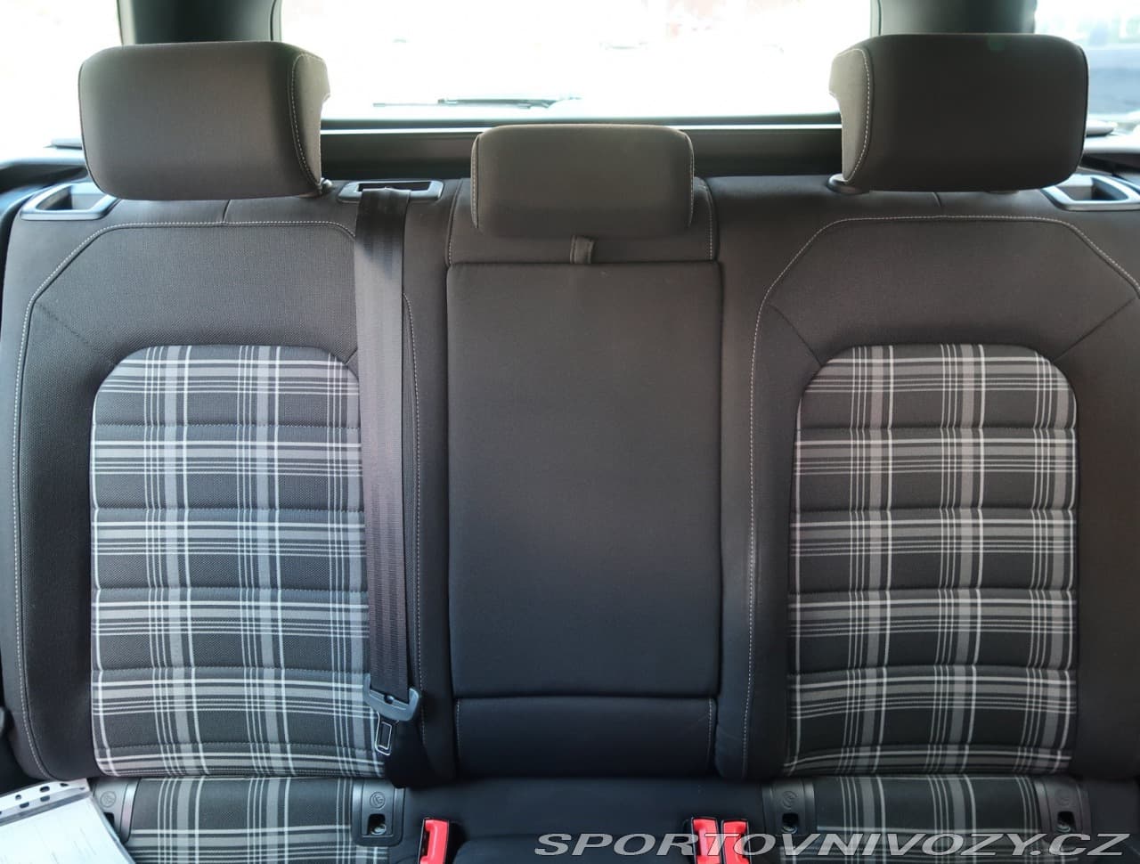 2016 Volkswagen GOLF - 10