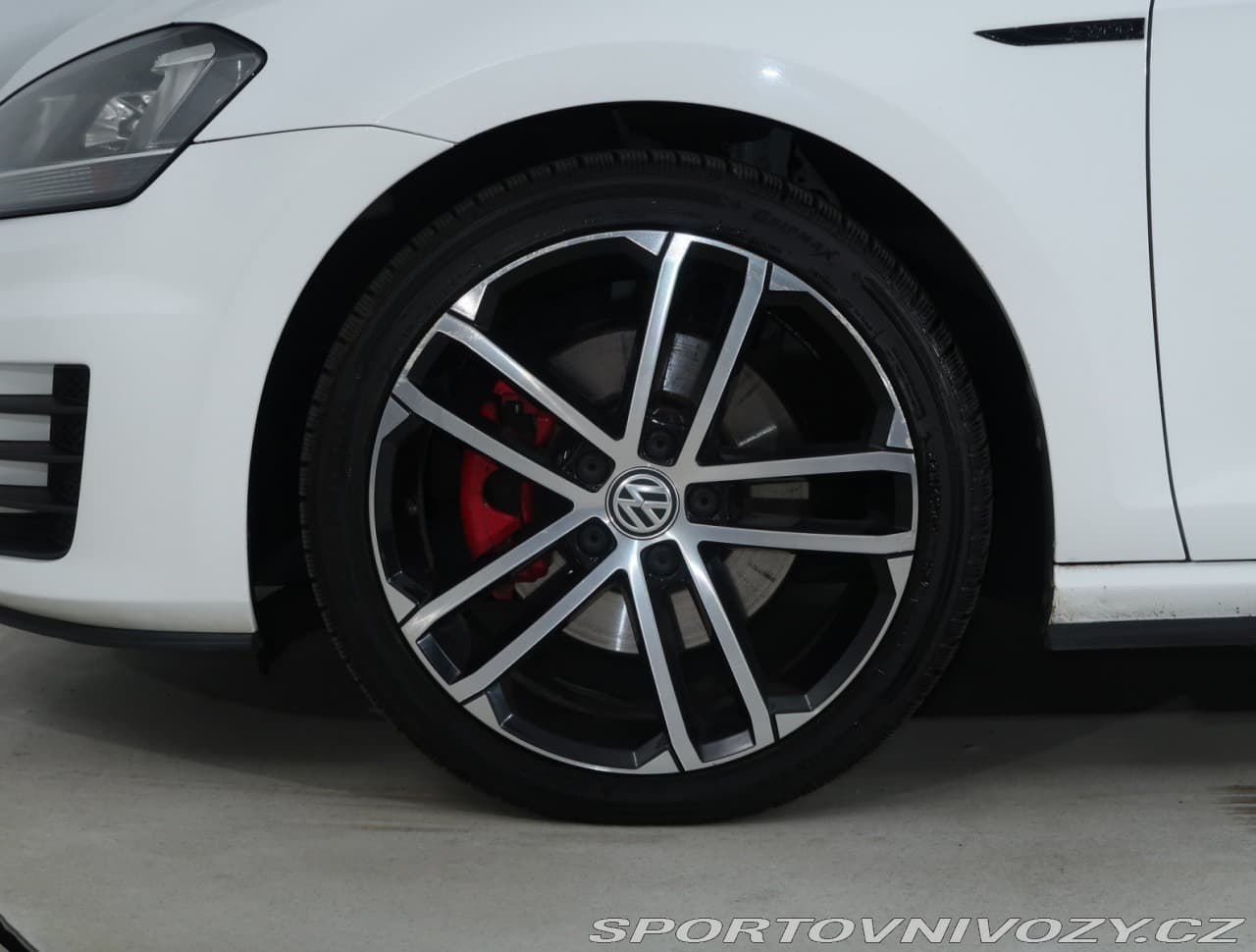2016 Volkswagen GOLF - 14