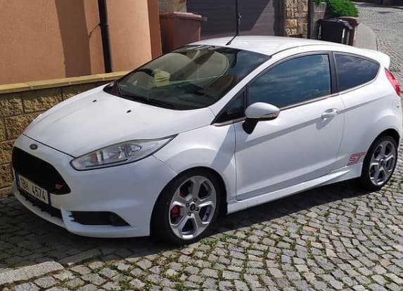 2013 Ford FIESTA - 2
