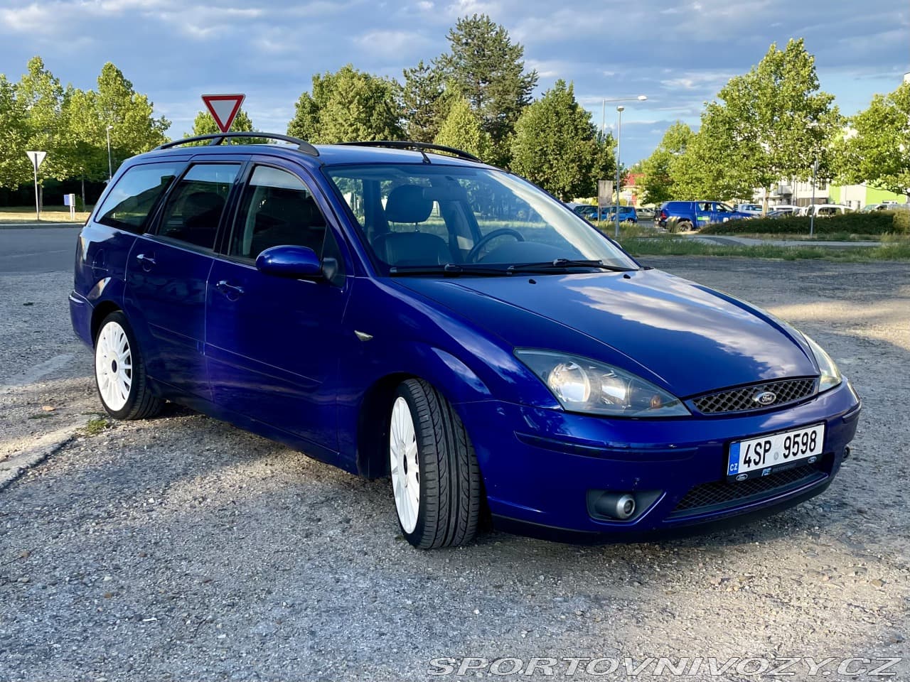 2002 Ford FOCUS - 4