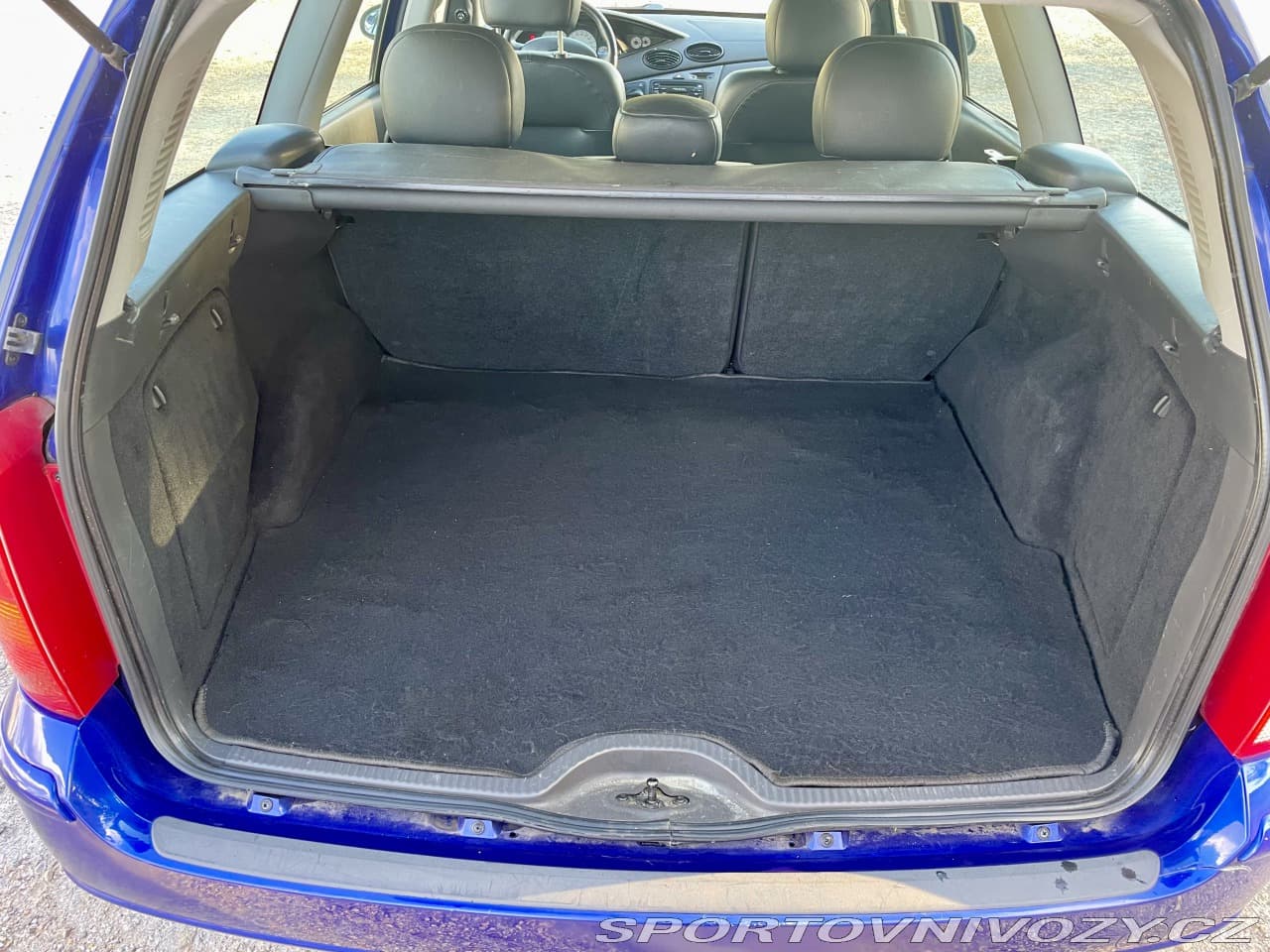 2002 Ford FOCUS - 9