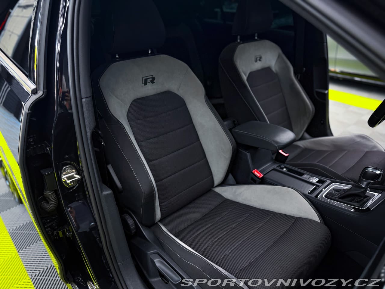 2015 Volkswagen GOLF - 11