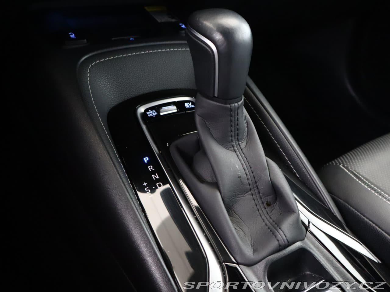 2019 Toyota COROLLA - 11