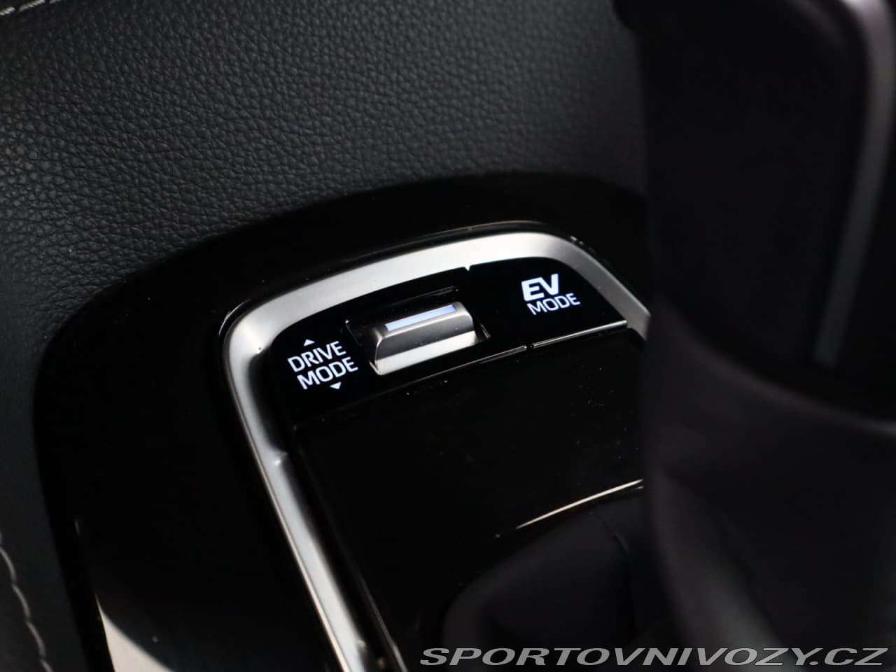 2019 Toyota COROLLA - 18