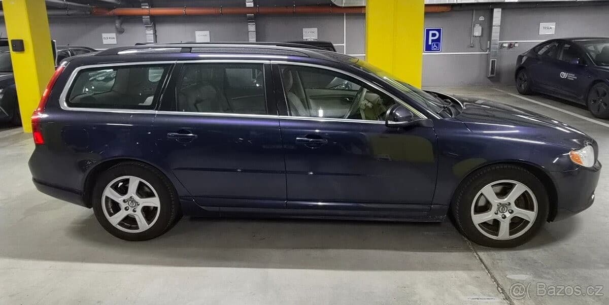 2011 Volvo V70 - 2