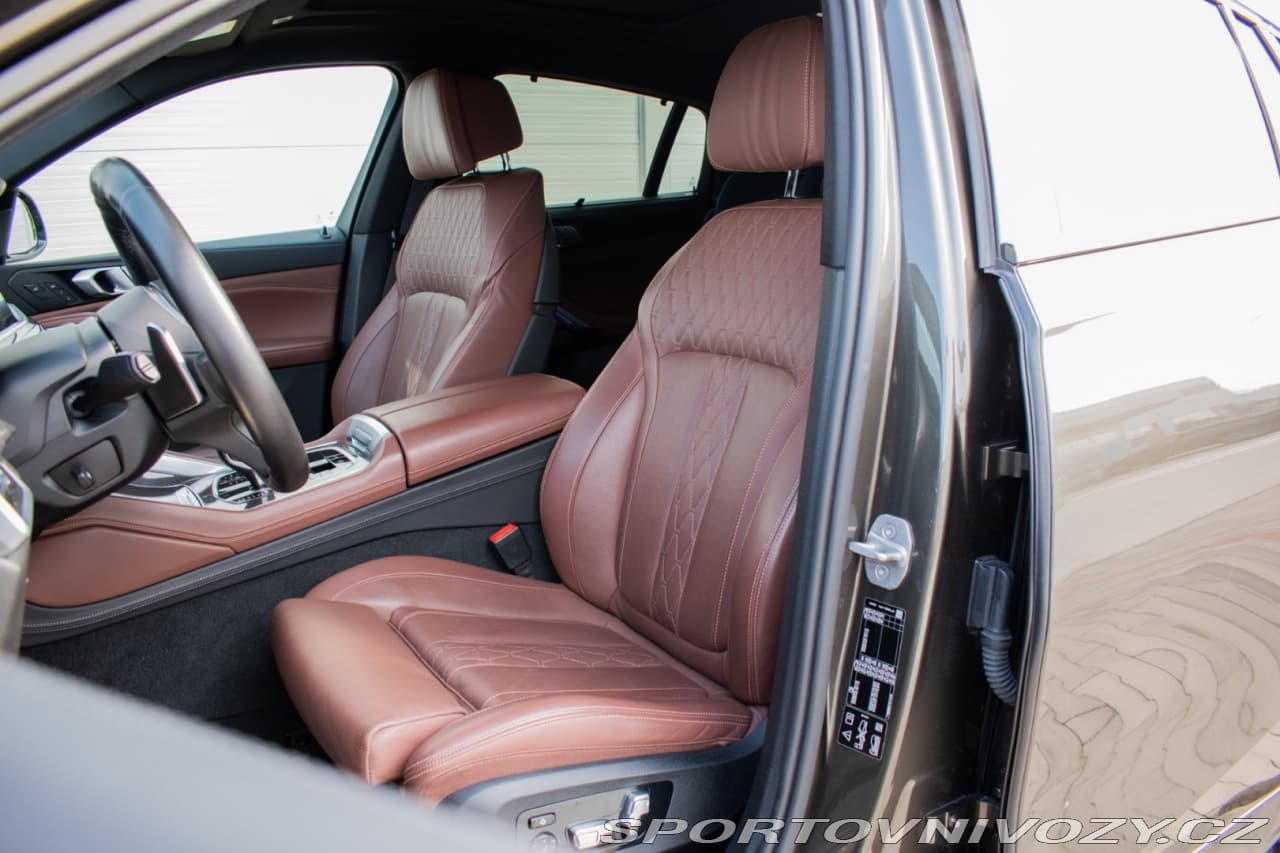 2020 BMW X6 - 10