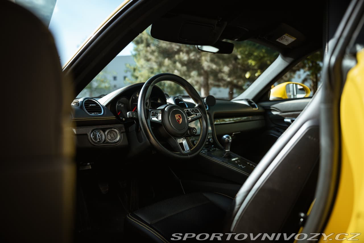 2018 Porsche CAYMAN - 3